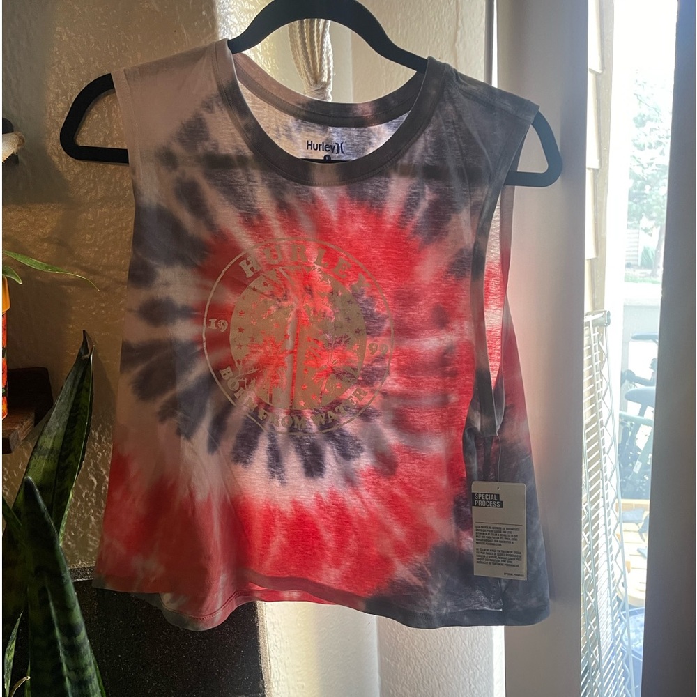 Hurley top